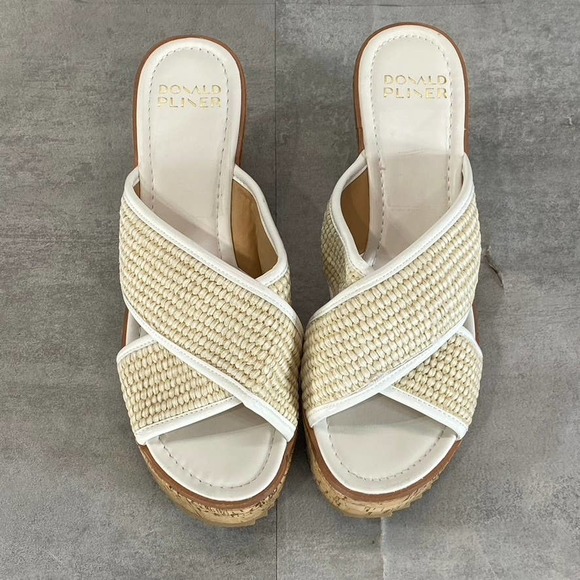 Donald Pliner Women's Natural Canvas Ilonar Crisscross Wedge Platform Sandals - Picture 3 of 13